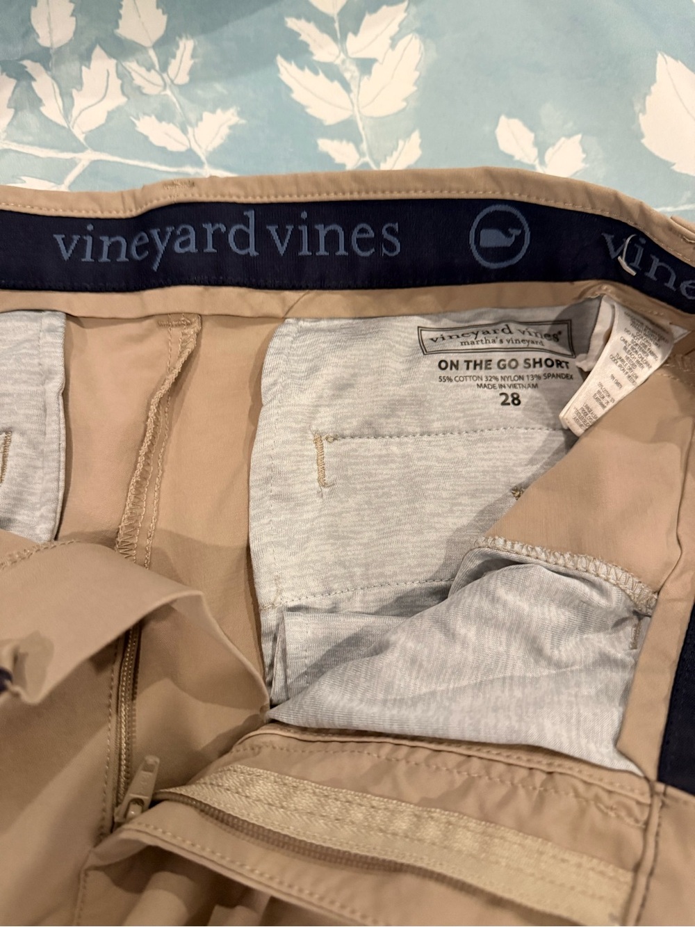 Vineyard Vines Men’s On The Go Shore Chino Pants - Beige/Tan